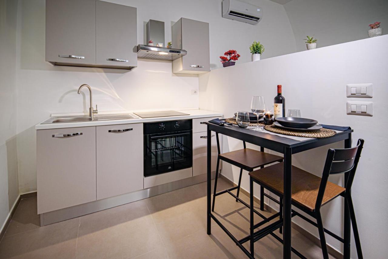 Le Puglie Luxury Apartments 몰페타 외부 사진