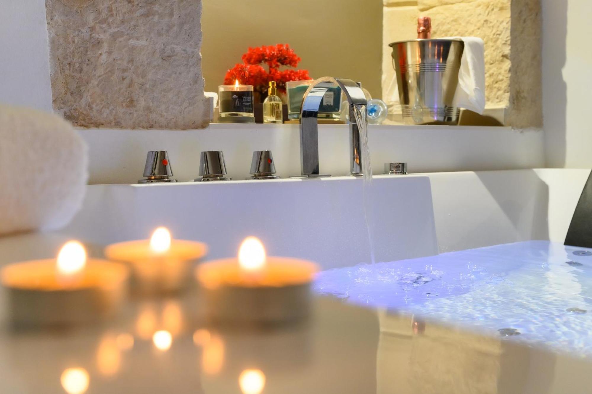Le Puglie Luxury Apartments 몰페타 외부 사진