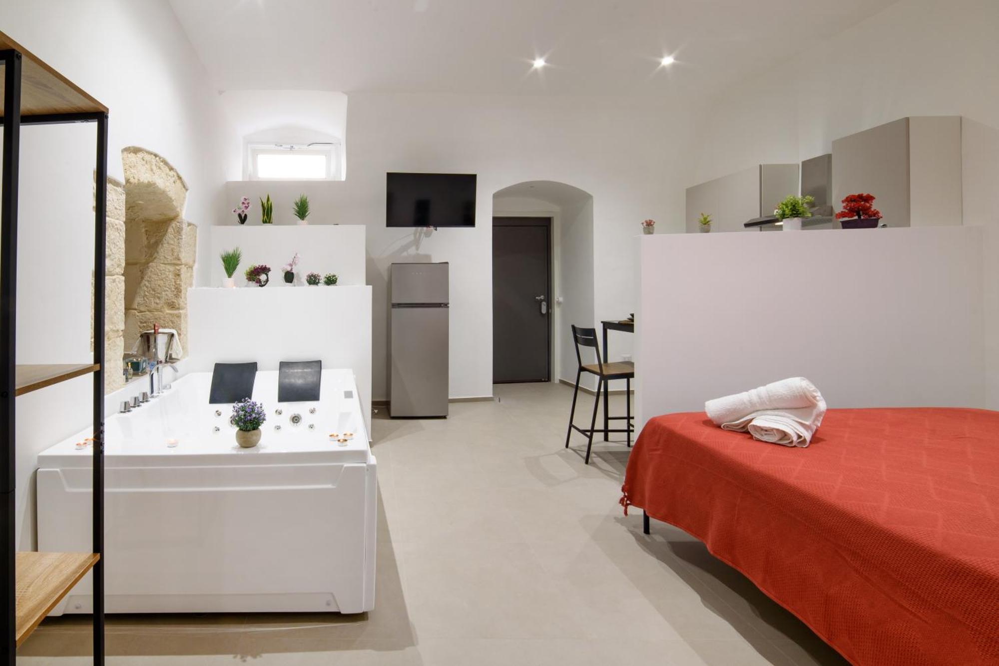 Le Puglie Luxury Apartments 몰페타 외부 사진
